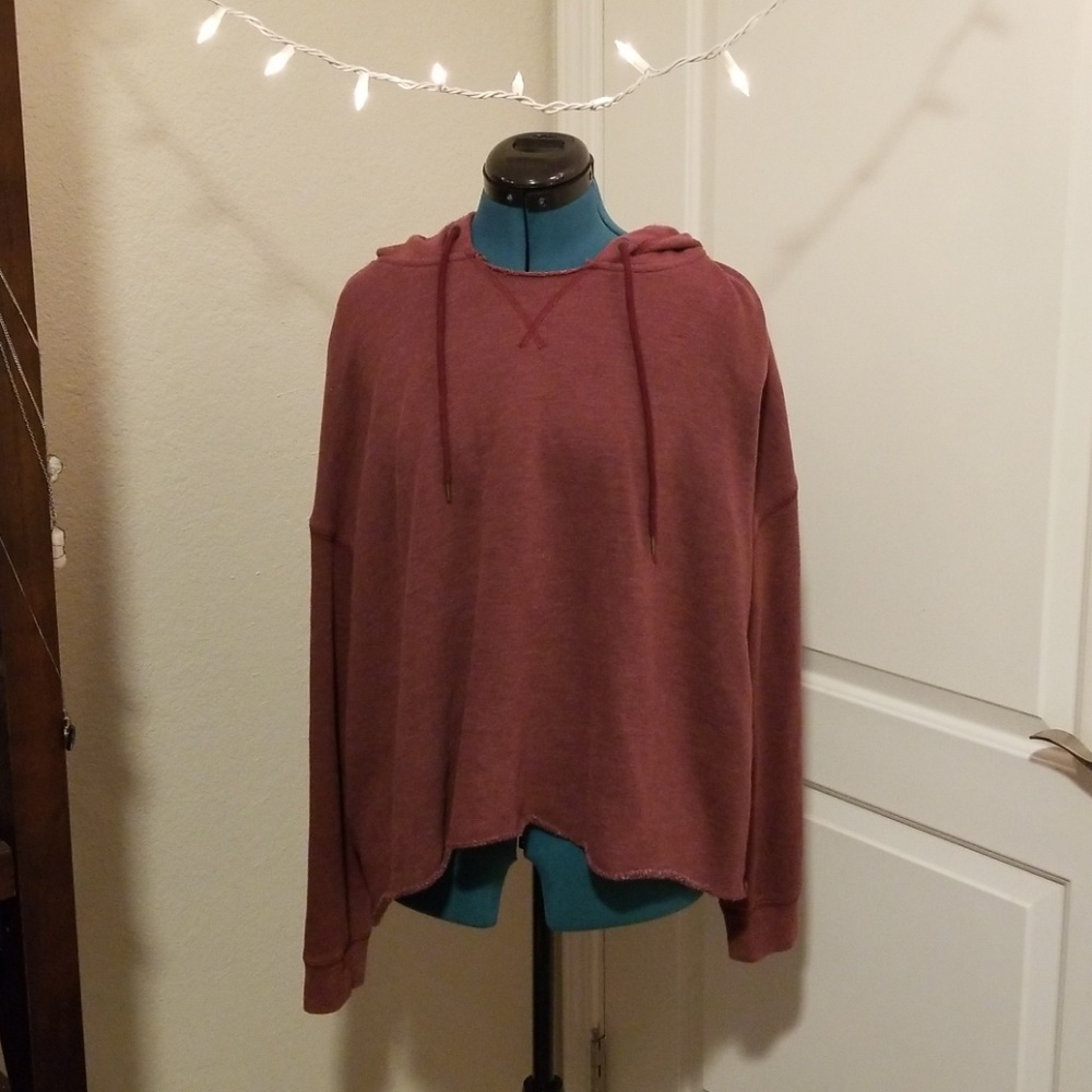 Cropped oversized hoodie